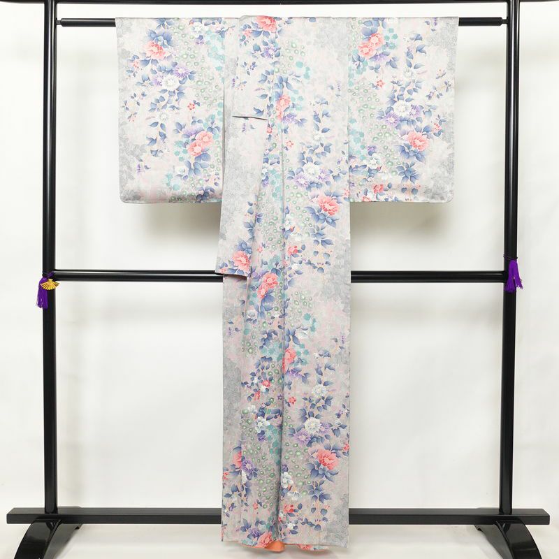 小紋 美品 しつけ糸付き 総柄 正絹 花柄 袷仕立て 身丈158cm 裄丈63.5cm 小紋着物 多色使い_画像2