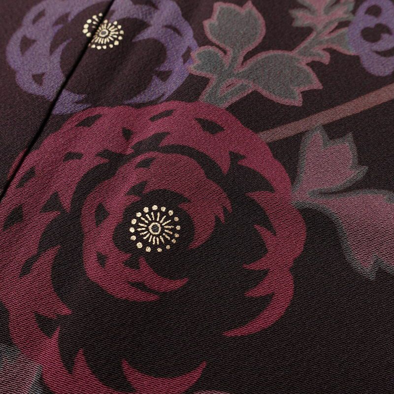付け下げ 縮緬 正絹 花柄 袷仕立て 身丈150.5cm 裄丈65cm 金彩 フォーマル 着物 紫・藤色_画像6