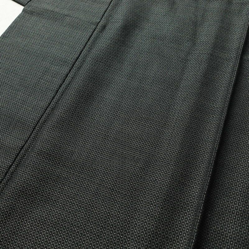 男性用 着物 羽織 2点セット 良品 アンサンブル ウール 亀甲柄 単衣仕立て 身丈138cm 裄丈69cm 一部しつけ糸付き 着物と羽織セット 黒_画像6
