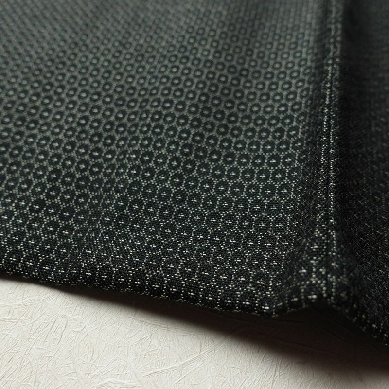 男性用 着物 羽織 2点セット 良品 アンサンブル ウール 亀甲柄 単衣仕立て 身丈138cm 裄丈69cm 一部しつけ糸付き 着物と羽織セット 黒_画像9