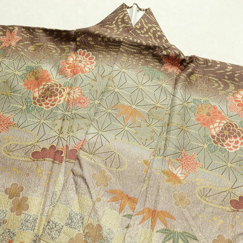 訪問着 良品 正絹 古典柄 袷仕立て 身丈164.5cm 裄丈69.5cm 金彩 フォーマル 着物 多色使い_画像15