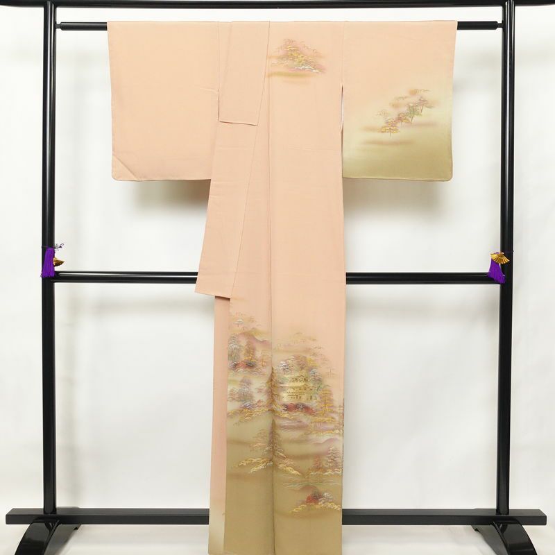 付け下げ 美品 しつけ糸付き 縮緬 正絹 風景柄 袷仕立て 身丈162cm 裄丈67cm 箔 附下 ピンク_画像2