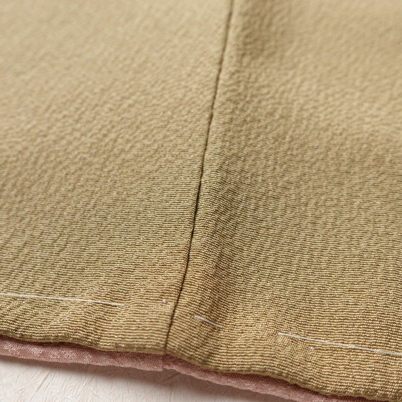 付け下げ 美品 しつけ糸付き 縮緬 正絹 風景柄 袷仕立て 身丈162cm 裄丈67cm 箔 附下 ピンク_画像10