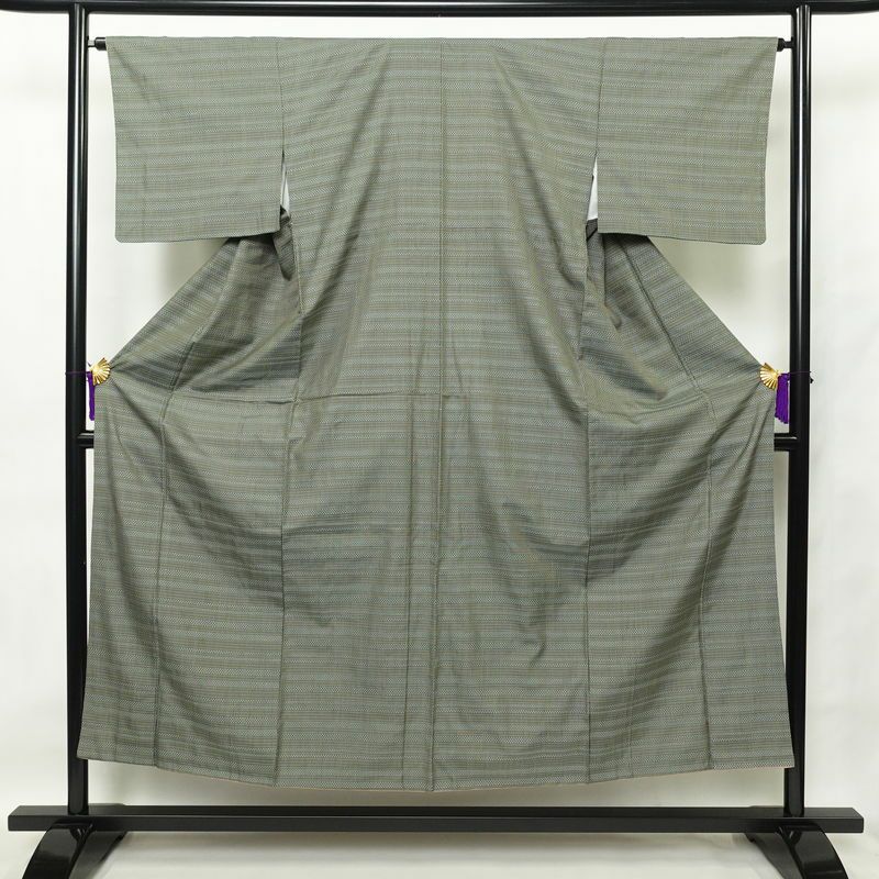 紬 アンティーク風 正絹 縞柄・線柄 袷仕立て 身丈152cm 裄丈64.5cm 緑・うぐいす色_画像1