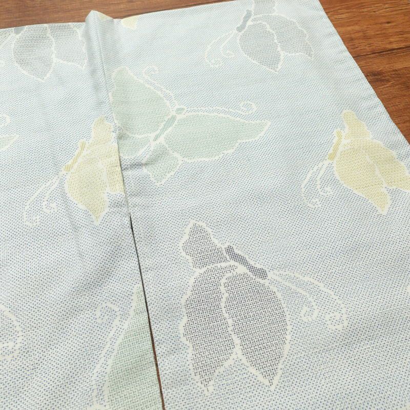 紬 正絹 蝶・昆虫柄 袷仕立て 身丈167.5cm 裄丈65.5cm つむぎ 青・紺_画像10