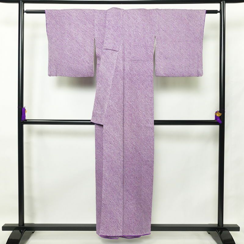 小紋 絞り 総絞り 正絹 古典柄 袷仕立て 身丈158cm 裄丈66cm 紫・藤色_画像2