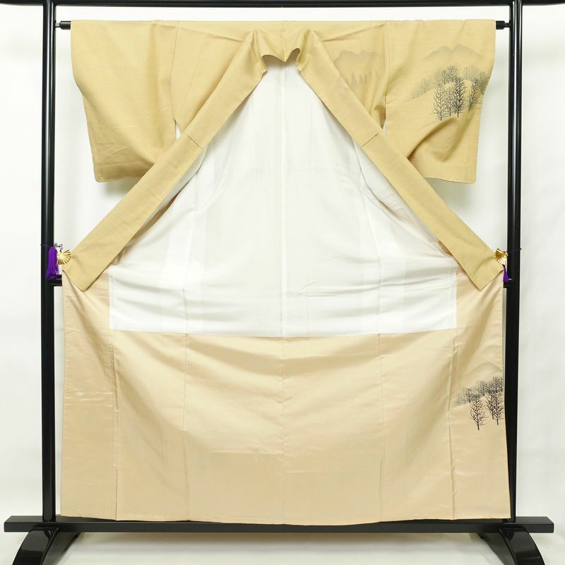 訪問着 良品 落款入り 内山晴祥 紬地 正絹 風景柄 袷仕立て 身丈161cm 裄丈64.5cm 一部しつけ糸付き ベージュ_画像3