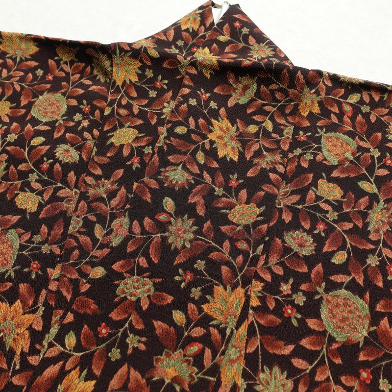 小紋 良品 しつけ糸付き 縮緬 総柄 正絹 木の葉・植物柄 袷仕立て 身丈166.5cm 裄丈65.5cm 茶_画像16