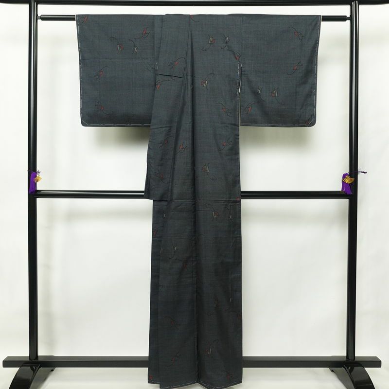 紬 しつけ糸付き 正絹 木の葉・植物柄 袷仕立て 身丈159.5cm 裄丈67cm つむぎ 青・紺_画像2