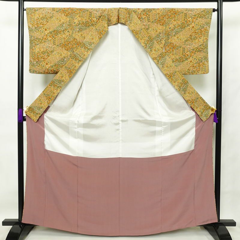 小紋 良品 縮緬 総柄 正絹 木の葉・植物柄 袷仕立て 身丈163.5cm 裄丈65cm 黄・黄土色_画像3