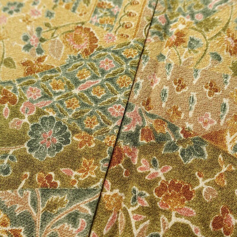 小紋 良品 縮緬 総柄 正絹 木の葉・植物柄 袷仕立て 身丈163.5cm 裄丈65cm 黄・黄土色_画像8