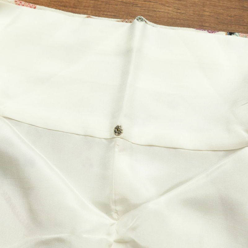 小紋 縮緬 総柄 正絹 木の葉・植物柄 袷仕立て 身丈166cm 裄丈65.5cm 金彩 クリーム_画像18