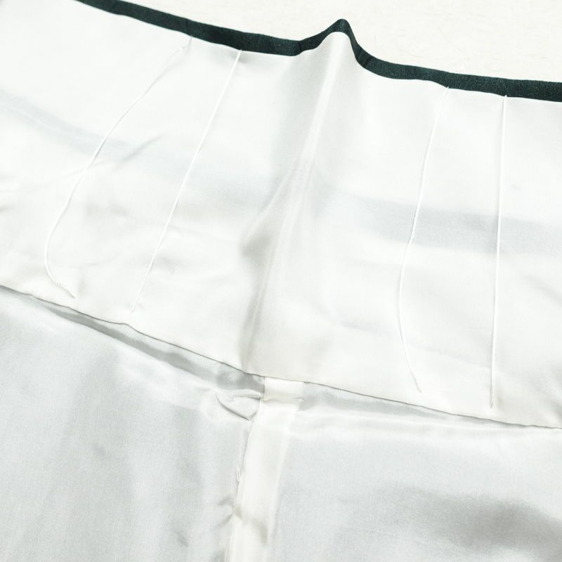 色無地 良品 しつけ糸付き 一つ紋付き 正絹 古典柄 袷仕立て 身丈155.5cm 裄丈64cm 着物 緑・うぐいす色_画像18