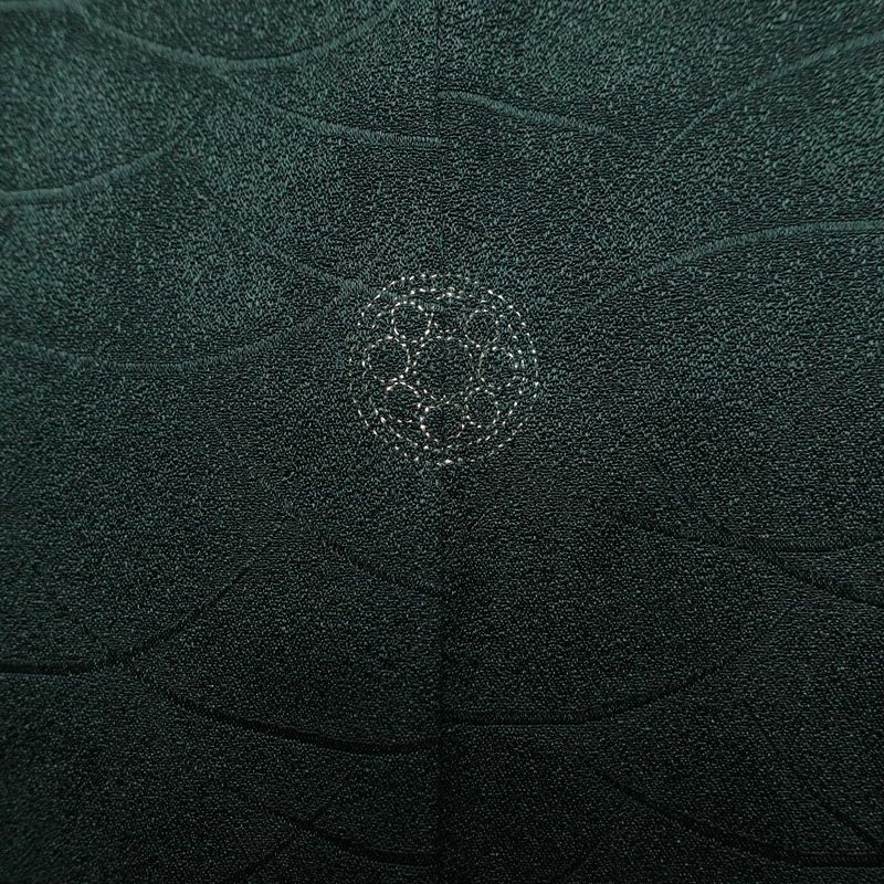 色無地 良品 しつけ糸付き 一つ紋付き 正絹 古典柄 袷仕立て 身丈155.5cm 裄丈64cm 着物 緑・うぐいす色_画像21