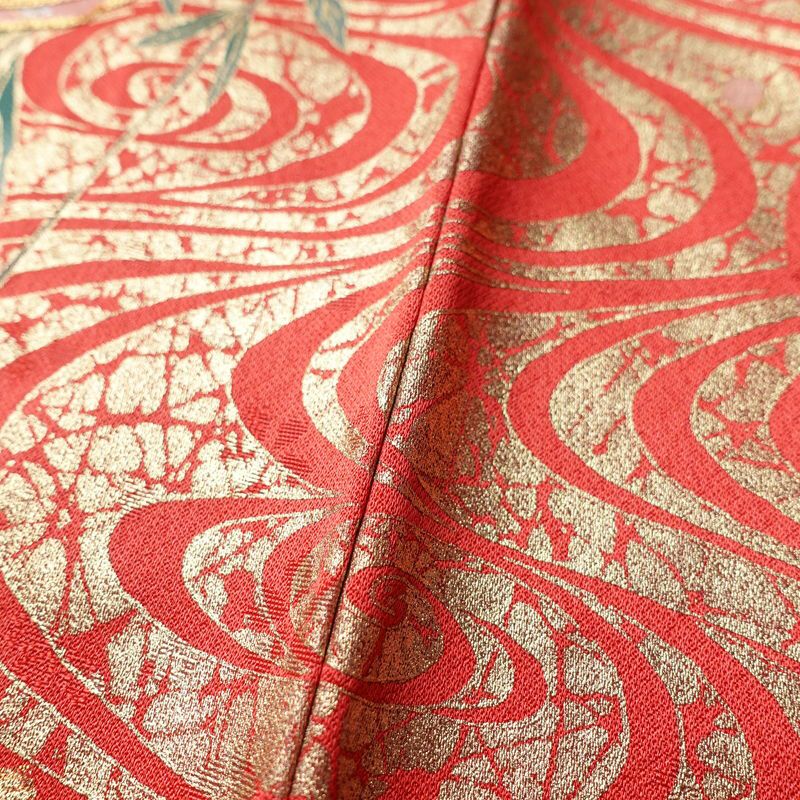 振袖 良品 金駒刺繍 正絹 古典柄 袷仕立て 身丈159.5cm 裄丈68cm 箔 金彩 フォーマル 成人式 着物 赤・朱_画像9
