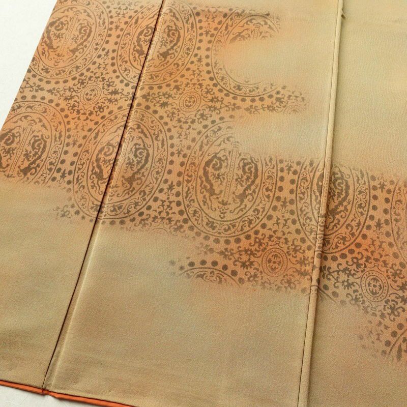 付け下げ 正絹 幾何学柄・抽象柄 袷仕立て 身丈158cm 裄丈65.5cm ぼかし 黄・黄土色_画像4