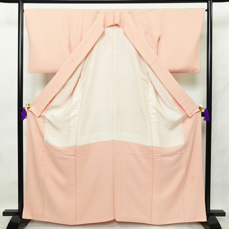 付け下げ 良品 スワトウ刺繍 一つ紋付き 正絹 古典柄 袷仕立て 身丈162.5cm 裄丈67.5cm 刺繍 共八掛 ピンク_画像3