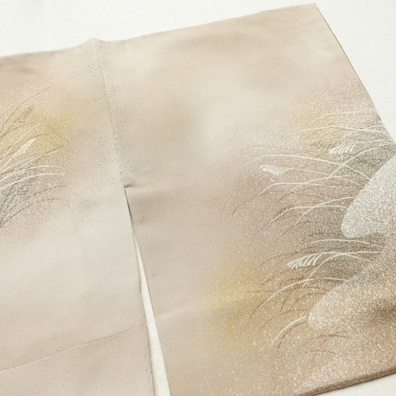 付け下げ 正絹 梨地 ぼかし 木の葉・植物柄 袷仕立て 身丈160cm 裄丈63.5cm ベージュ_画像9