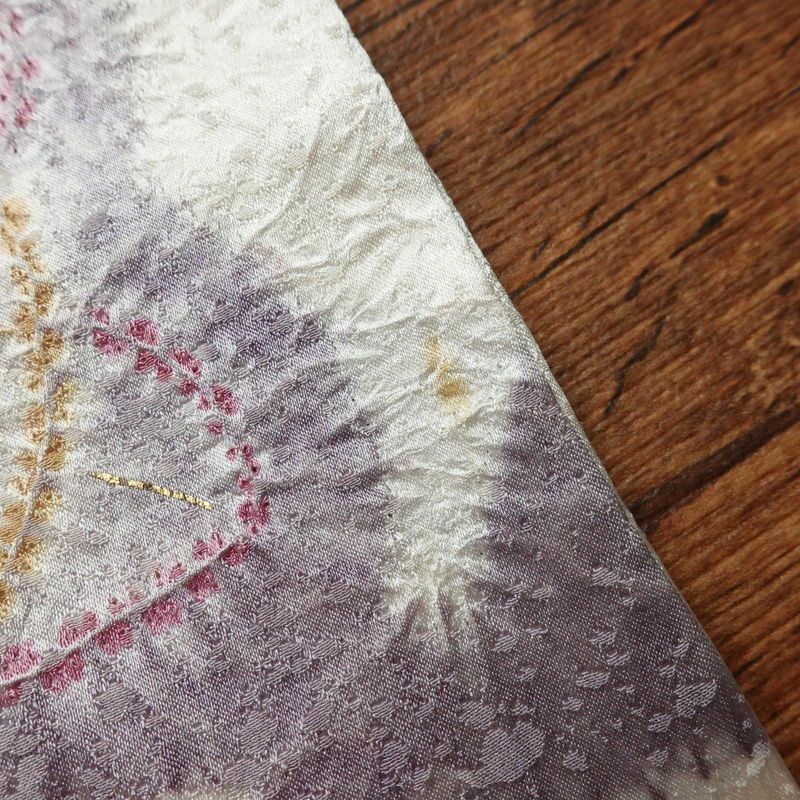 付け下げ 絞り 正絹 花柄 袷仕立て 身丈157.5cm 裄丈63.5cm 箔 金彩 白_画像15