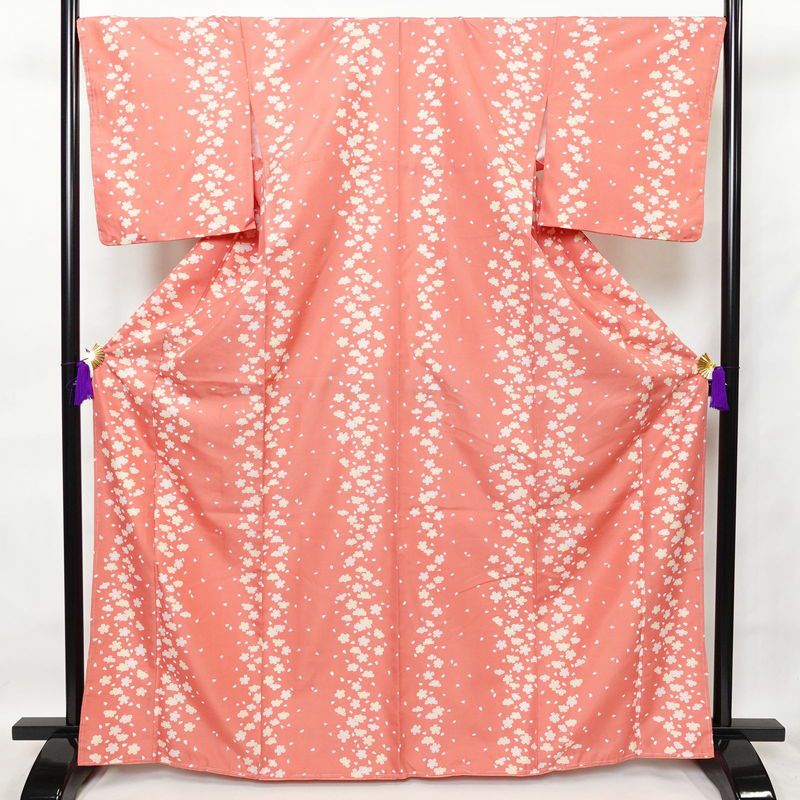 小紋 良品 RK リョウコキクチ しつけ糸付き ポリエステル 花柄 袷仕立て 身丈168cm 裄丈69cm ピンク_画像1