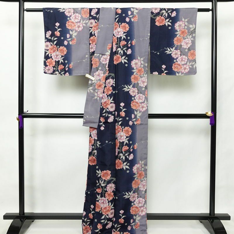 単衣 小紋 RK リョウコキクチ ポリエステル 花柄 単衣仕立て 身丈170cm 裄丈68cm 一部しつけ糸付き 青・紺_画像2