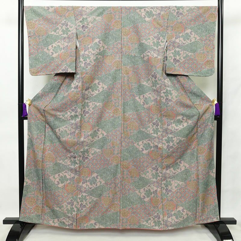 小紋 美品 しつけ糸付き ポリエステル 木の葉・植物柄 袷仕立て 身丈163cm 裄丈68cm 多色使い_画像1