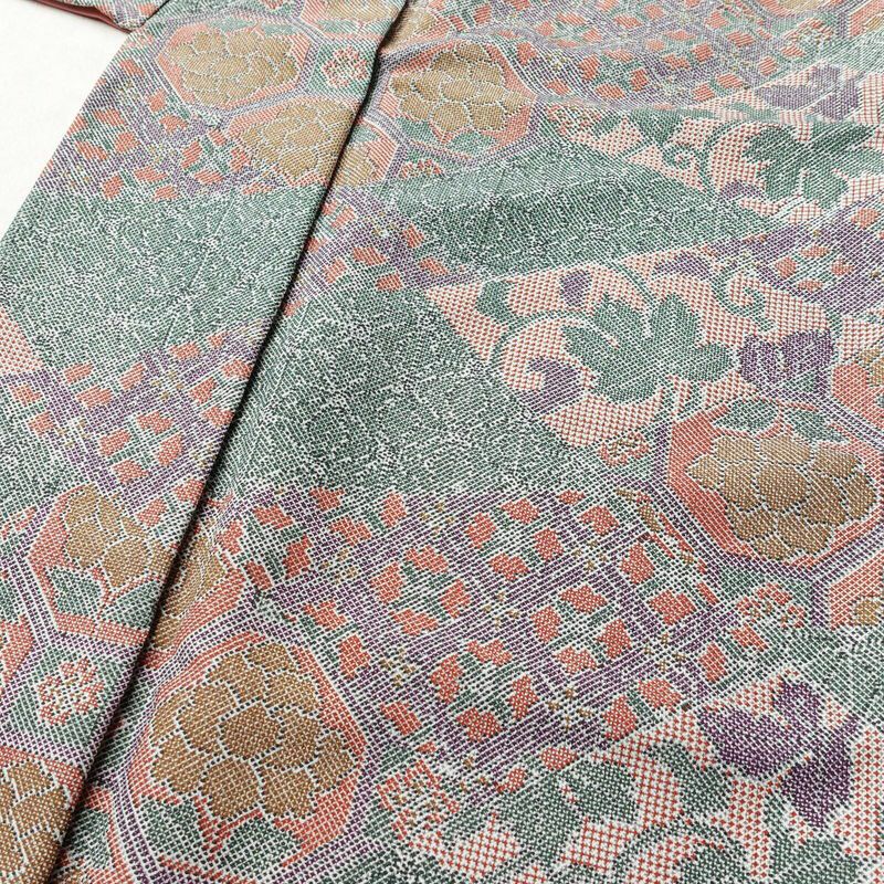 小紋 美品 しつけ糸付き ポリエステル 木の葉・植物柄 袷仕立て 身丈163cm 裄丈68cm 多色使い_画像5