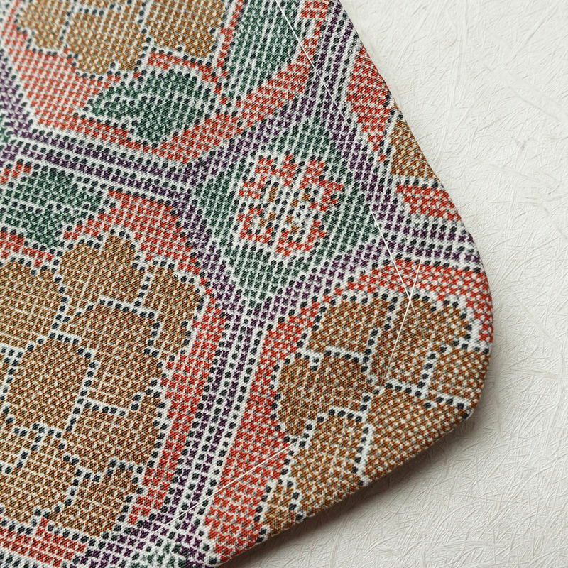 小紋 美品 しつけ糸付き ポリエステル 木の葉・植物柄 袷仕立て 身丈163cm 裄丈68cm 多色使い_画像14