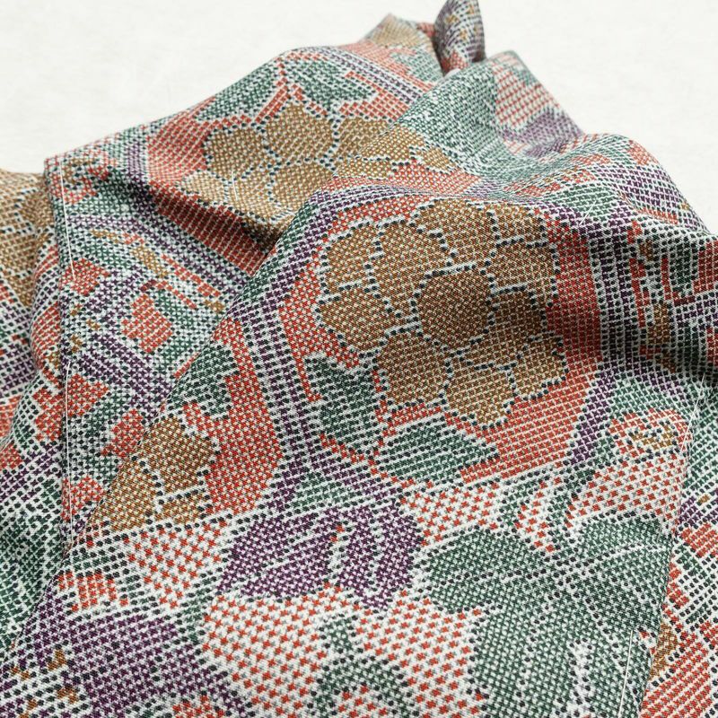 小紋 美品 しつけ糸付き ポリエステル 木の葉・植物柄 袷仕立て 身丈163cm 裄丈68cm 多色使い_画像16