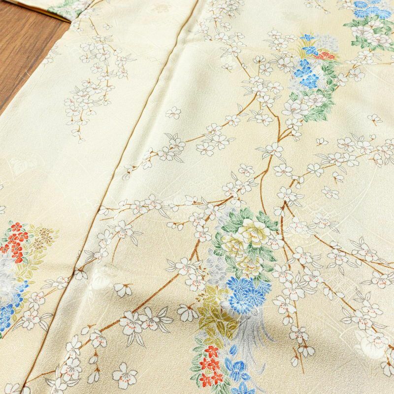 小紋 美品 しつけ糸付き ポリエステル 花柄 袷仕立て 身丈162cm 裄丈68.5cm ぼかし ベージュ_画像5