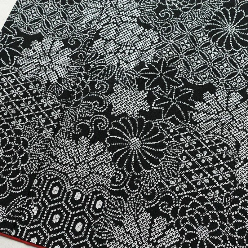 小紋 良品 縮緬 絞り風 ポリエステル 花柄 袷仕立て 身丈163cm 裄丈67cm 黒_画像4