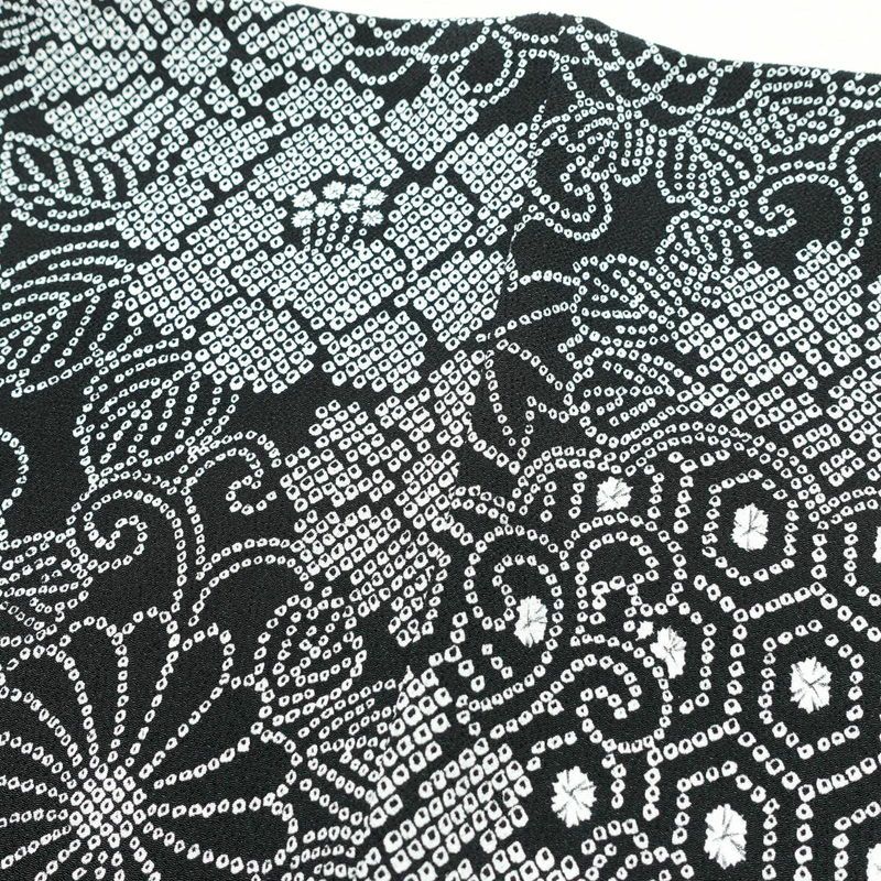 小紋 良品 縮緬 絞り風 ポリエステル 花柄 袷仕立て 身丈163cm 裄丈67cm 黒_画像13