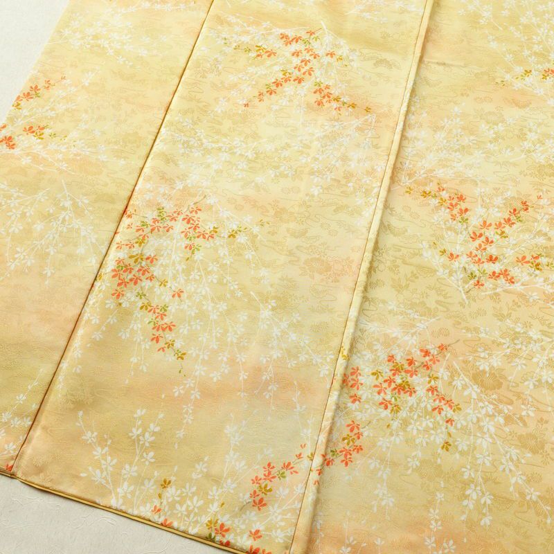 小紋 総柄 ポリエステル 花柄 袷仕立て 身丈155cm 裄丈64.5cm 一部しつけ糸付き ぼかし 着物 黄・黄土色_画像4