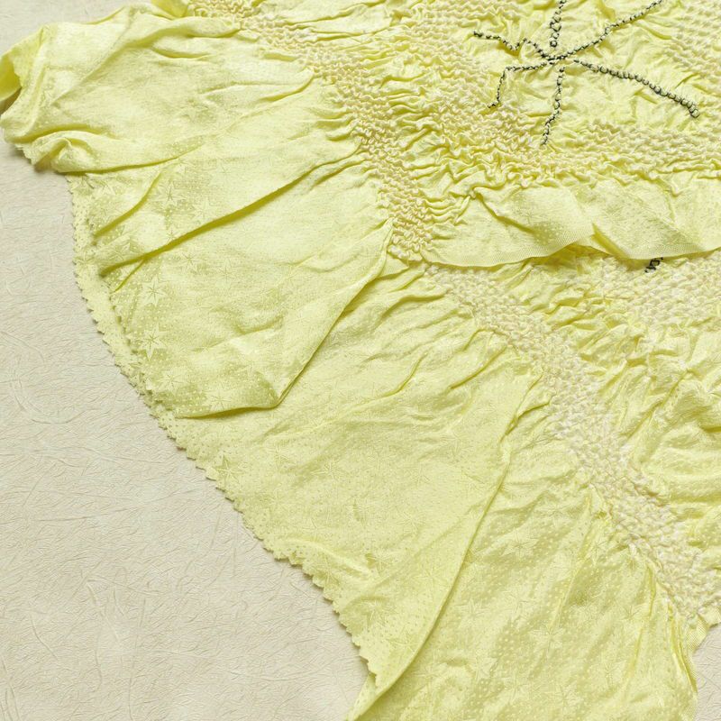 帯揚げ 絞り 正絹 木の葉・植物柄 黄・黄土色_画像4