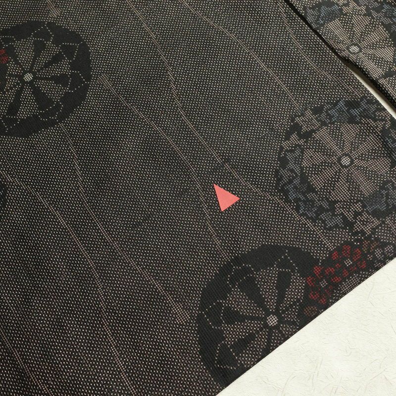 紬 正絹 古典柄 袷仕立て 身丈164.5cm 裄丈69.5cm 茶_画像11