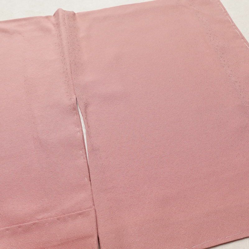 色無地 美品 草木染 落款入り しつけ糸付き 一つ紋付き 正絹 無地 袷仕立て 身丈162.5cm 裄丈67cm ピンク_画像12