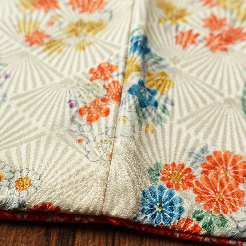 小紋 正絹 古典柄 袷仕立て 身丈156cm 裄丈64cm クリーム_画像11