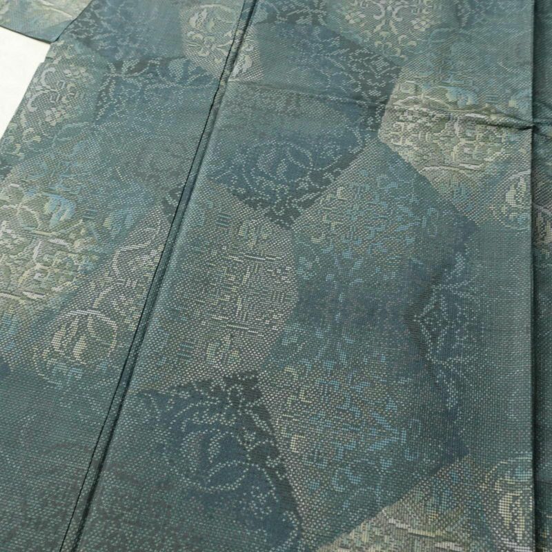 紬 良品 正絹 幾何学柄・抽象柄 袷仕立て 身丈160cm 裄丈65cm 一部しつけ糸付き 緑・うぐいす色_画像5