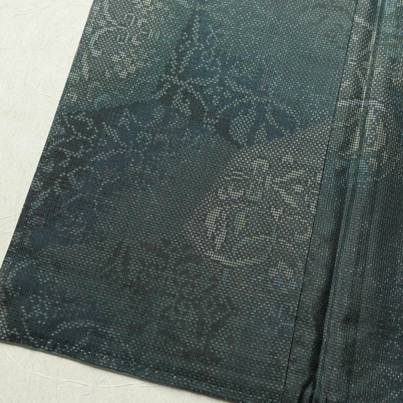 紬 良品 正絹 幾何学柄・抽象柄 袷仕立て 身丈160cm 裄丈65cm 一部しつけ糸付き 緑・うぐいす色_画像10