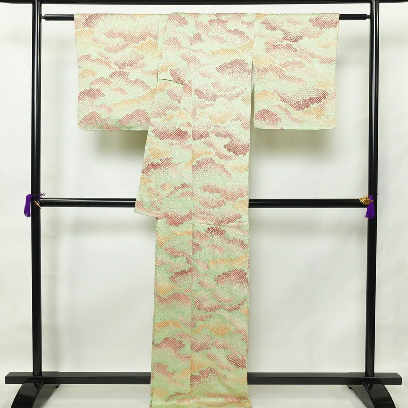 小紋 良品 絞り 正絹 古典柄 袷仕立て 身丈172cm 裄丈69.5cm 一部しつけ糸付き 緑・うぐいす色_画像2