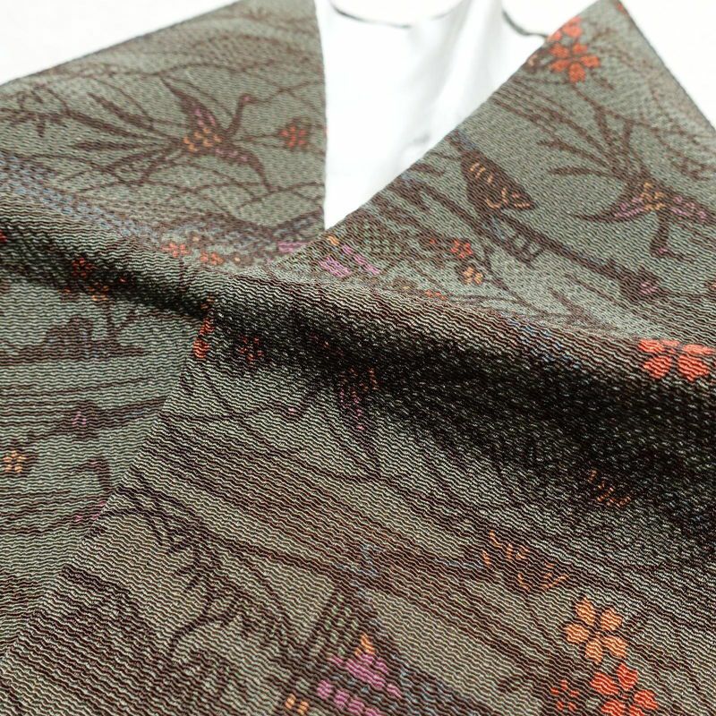 小紋 良品 落款入り 南部幸雄 二代目 縮緬 総柄 正絹 古典柄 袷仕立て 身丈154.5cm 裄丈63.5cm 一部しつけ糸付き 着物 緑・うぐいす色_画像14