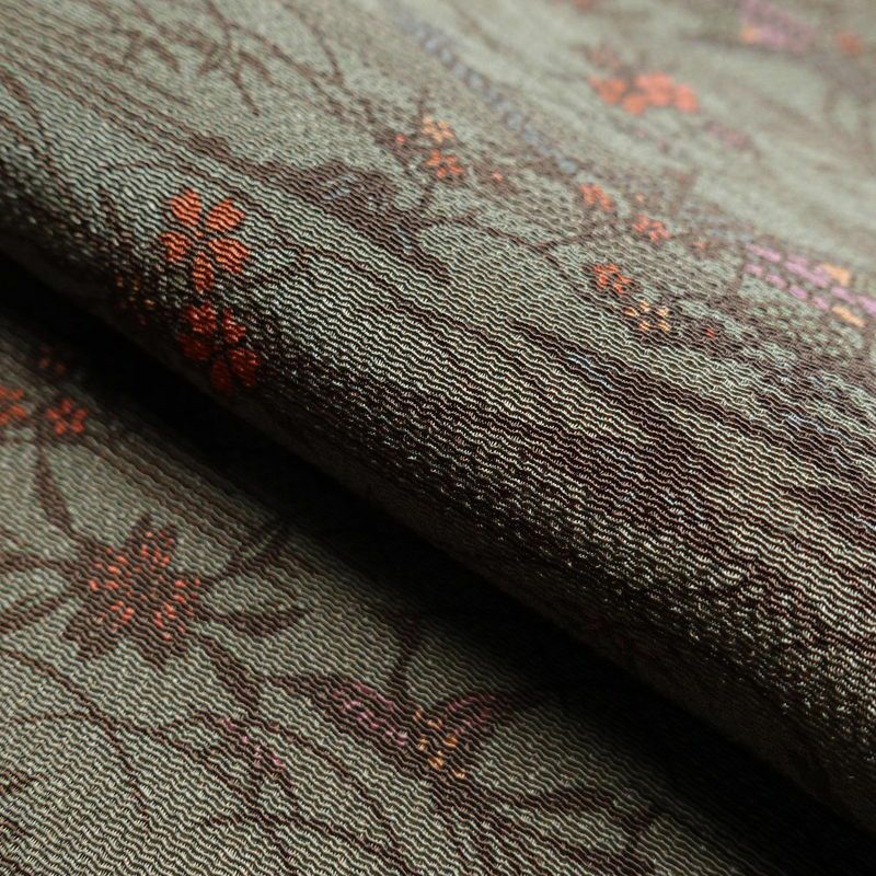 小紋 良品 落款入り 南部幸雄 二代目 縮緬 総柄 正絹 古典柄 袷仕立て 身丈154.5cm 裄丈63.5cm 一部しつけ糸付き 着物 緑・うぐいす色_画像19