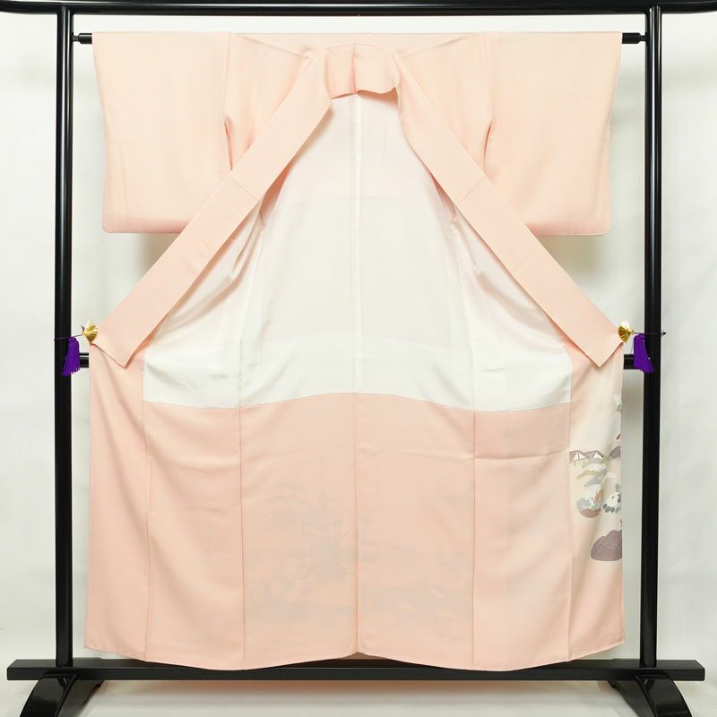 色留袖 良品 一つ紋付き 正絹 古典柄 袷仕立て 身丈156cm 裄丈63.5cm 箔 共八掛 金彩 ピンク_画像3
