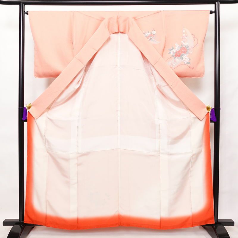 付け下げ 良品 しつけ糸付き 正絹 花柄 袷仕立て 身丈162cm 裄丈65.5cm 箔 ピンク_画像3