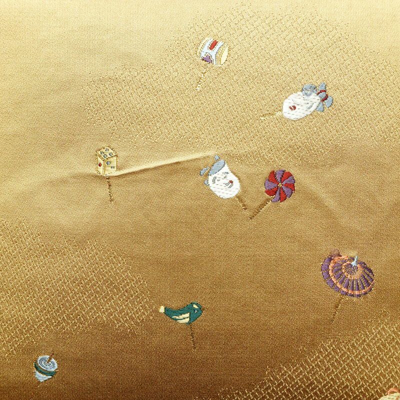 袋帯 六通柄 正絹 古典柄 刺繍 独楽 傘 黄・黄土色_画像2