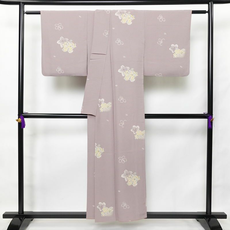 小紋 縮緬 飛び柄 正絹 花柄 袷仕立て 身丈153cm 裄丈69cm 紫・藤色_画像2