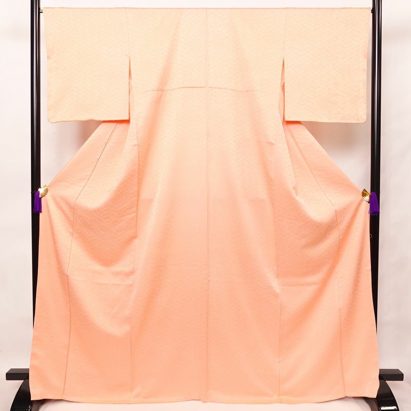 色無地 良品 しつけ糸付き 正絹 古典柄 袷仕立て 身丈168.5cm 裄丈68cm ピンク_画像1