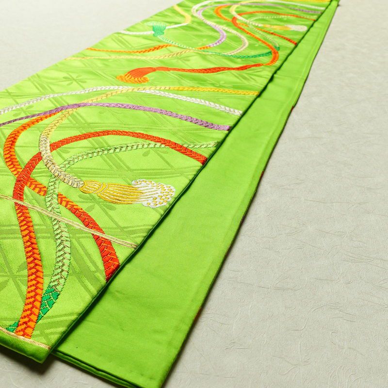 袋帯 六通柄 振袖用 正絹 古典柄 緑・うぐいす色_画像8