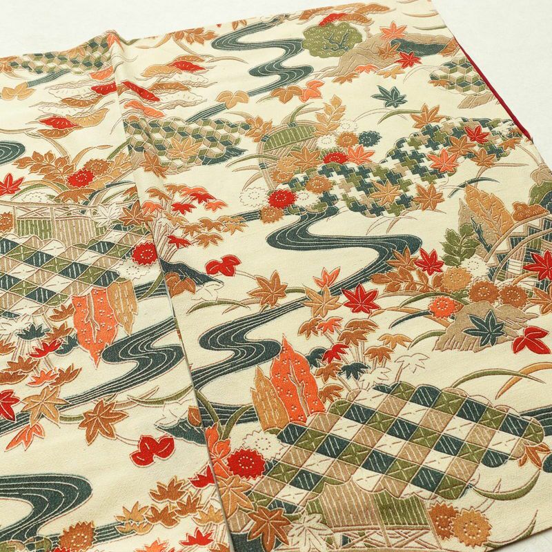 小紋 紬地 しつけ糸付き 正絹 古典柄 袷仕立て 身丈153cm 裄丈63.5cm クリーム_画像13