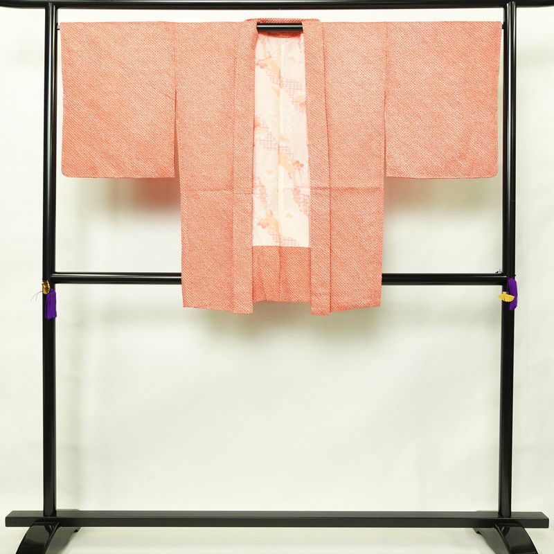 羽織 美品 しつけ糸付き 絞り 正絹 古典柄 袷仕立て 身丈88cm 裄丈69.5cm 赤・朱_画像2